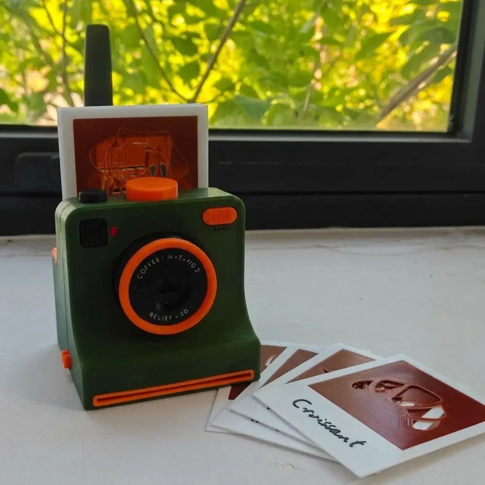 3D Latte Art Camera – Retro Style